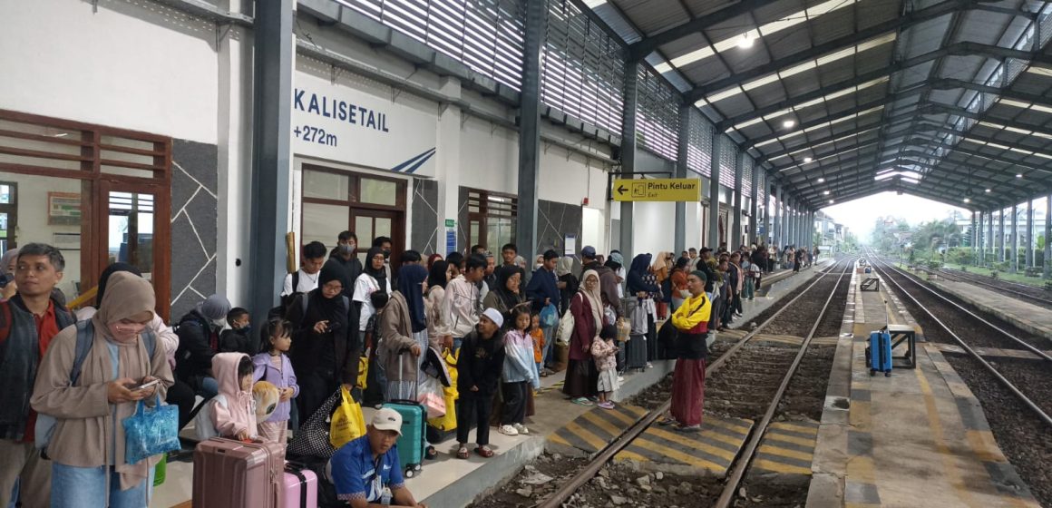Kinerja KA Lokal Pandanwangi Meningkat Signifikan pada Masa Angkutan Lebaran 2026
