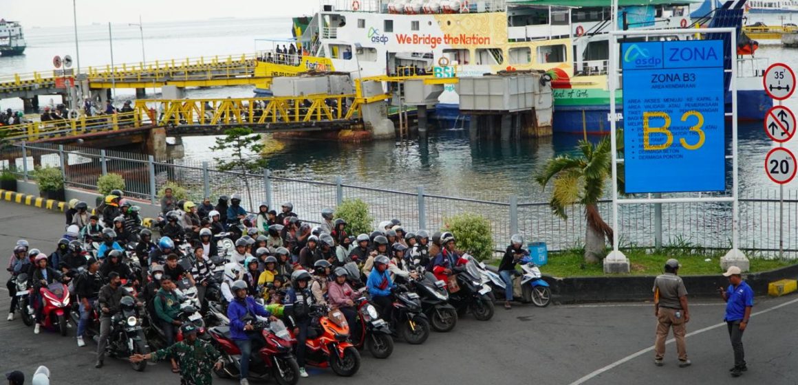 IMG-20260329-WA0019 H+8 Padat, 56 Ribuan Pejalan Kaki Menyeberang dari Jawa ke Bali