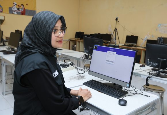 1000783049 Jelang Pelaksanaan TKA, Bupati Ipuk Cek Persiapan Perangkat dan Jaringan