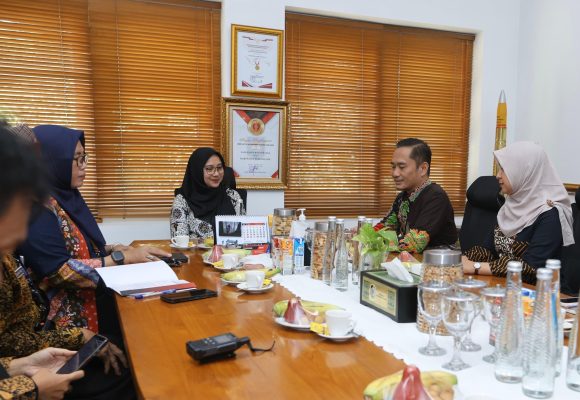 1000800280 Kembangkan Usaha, OJK Fasilitasi 5635 Nelayan Banyuwangi Dapatkan Akses Pembiayaan