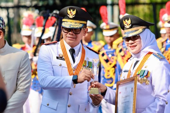 Banyuwangi Raih Peringkat Terbaik Kabupaten Berkinerja Tinggi se-Indonesia dari Kemendagri