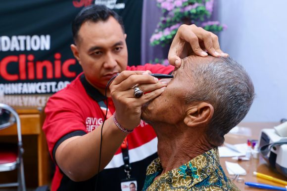 Telah Sasar 4.500 Lebih Warga, Banyuwangi Kembali Operasi Katarak Gratis Ratusan Warga