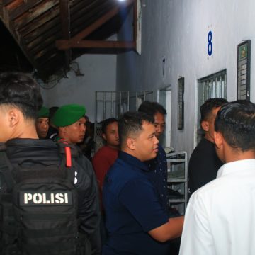 Peringati HBP Ke-62, Lapas Banyuwangi Pererat Sinergitas Lewat Razia Besar-besaran Bersama TNI Polri dan BNNK