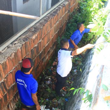 Sambut Hari Bhakti Pemasyarakatan ke-62, Lapas Banyuwangi Gelar Aksi Bersih-Bersih Lingkungan dan Tempat Ibadah