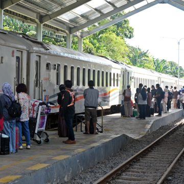Pelayanan Penumpang di Banyuwangi dan Jember Dominasi Pergerakan KA di Wilayah Daop 9 Jember pada Triwulan I 2026
