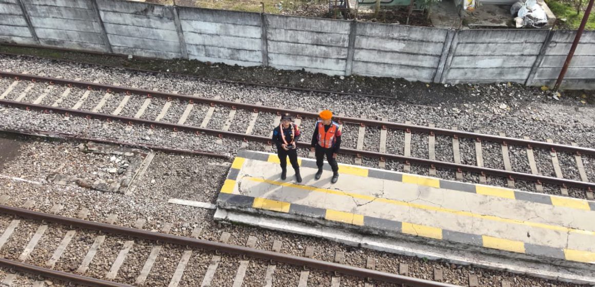 Jaga Keselamatan Perjalanan Kereta Api, KAI Daop 9 Jember Ajak Masyarakat Perangi Vandalisme dan Sabotase