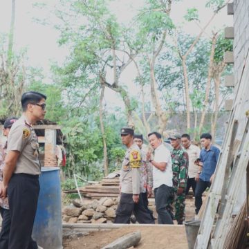 Bukti Polisi Hadir Untuk Masyarakat, Transformasi Rumah Roboh Jadi Kokoh