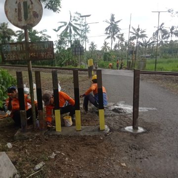 KAI Daop 9 Jember Terus Perkuat Upaya Peningkatan Keselamatan di Perlintasan dan Jalur Kereta Api