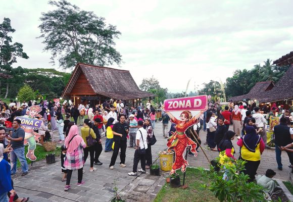 Senja di Agro Wisata Tamansuruh (AWT) Banyuwangi, Menikmati Kuliner dan Seni dengan Panorama Pegunungan Ijen