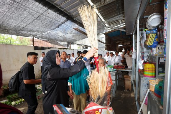 Ringankan Beban 6.500 Pedagang Pasar, Pemkab Banyuwangi Gratiskan Retribusi Sabtu-Minggu