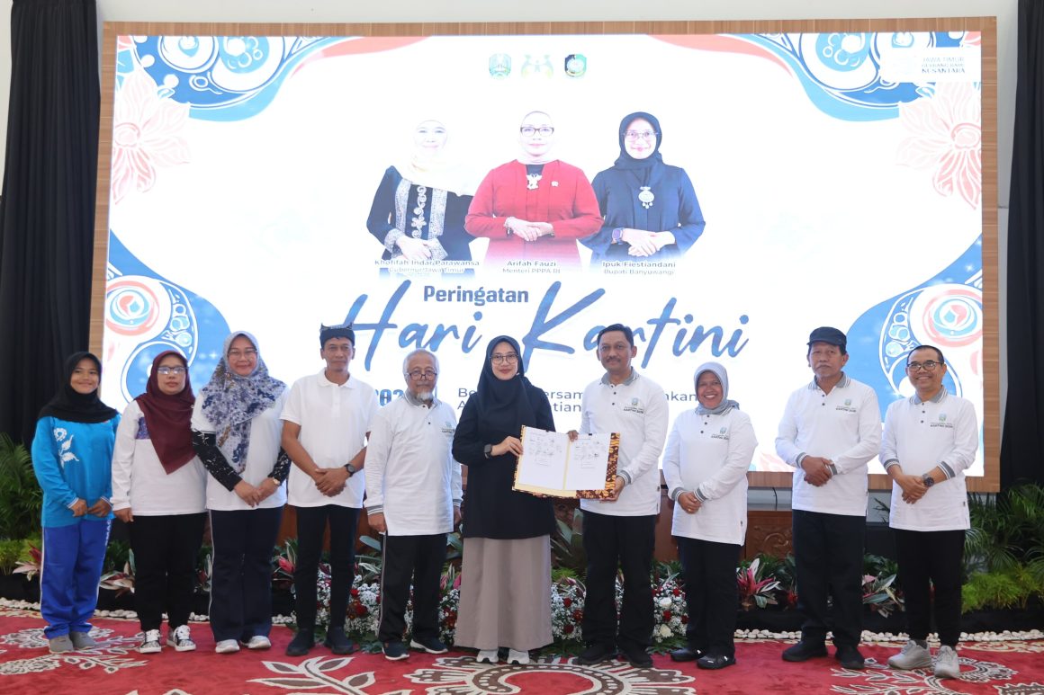 Di Banyuwangi, Pemprov Jatim Deklarasikan Gerakan Bersama Penurunan Kematian Ibu dan Anak 