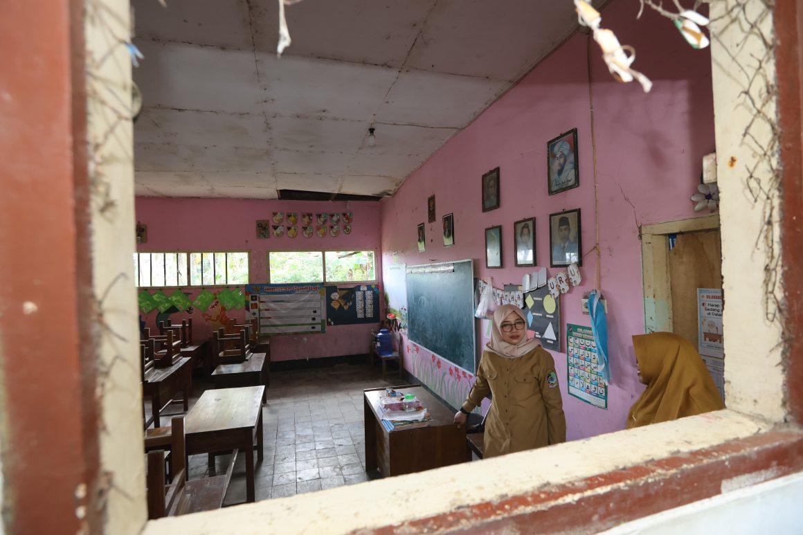 1000839908 Di Tengah Efisiensi Anggaran, Banyuwangi Libatkan Banyak Pihak Perbaiki 134 Sekolah