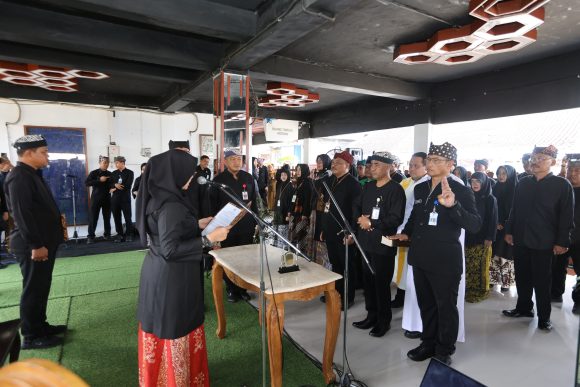 1000853581 Lantik Tiga Kepala Dinas di Pasar Rogojampi, Ini Pesan Bupati Ipuk Fiestiandani