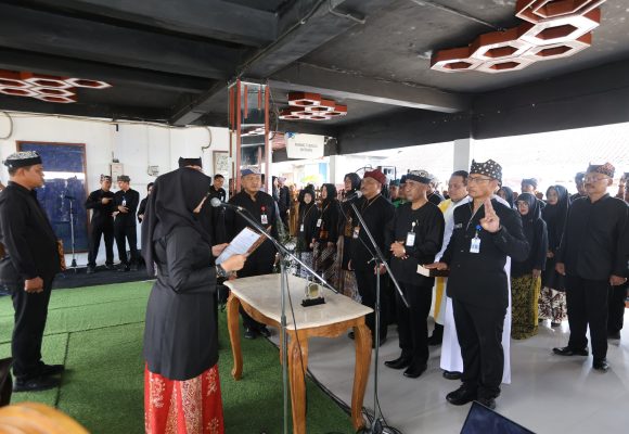 1000853581 Lantik Tiga Kepala Dinas di Pasar Rogojampi, Ini Pesan Bupati Ipuk Fiestiandani