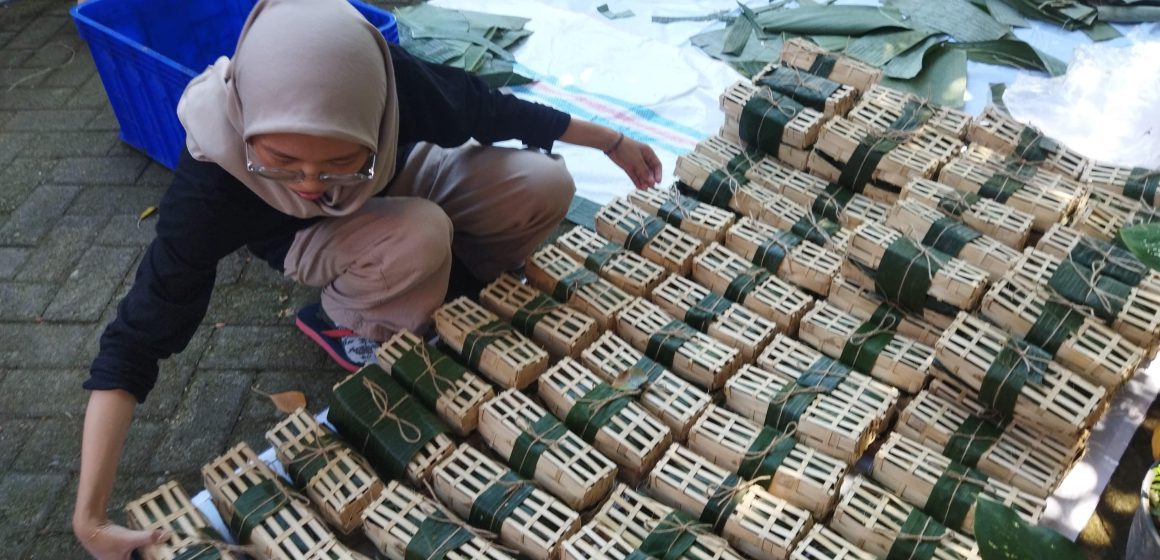 1000866766 Pemkab Banyuwangi Imbau Warga Kurangi Penggunaan Kantong Plastik untuk Bagi Daging Kurban