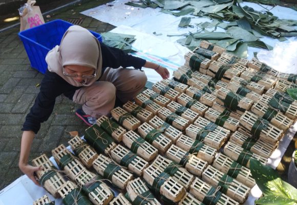 1000866766 Pemkab Banyuwangi Imbau Warga Kurangi Penggunaan Kantong Plastik untuk Bagi Daging Kurban