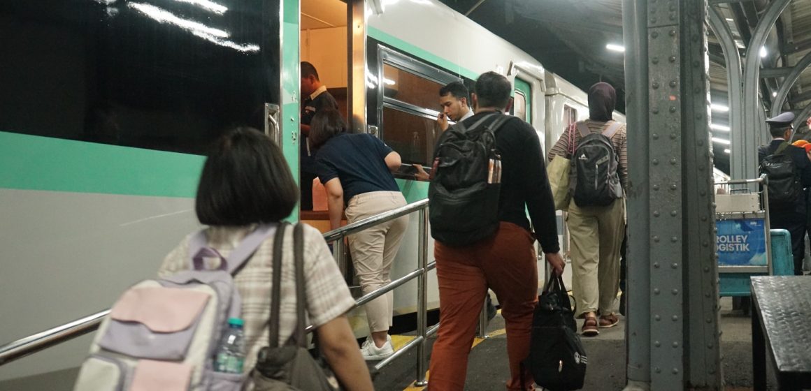 Tren Positif Keberangkatan KA Sangkuriang di Daop 9 Jember