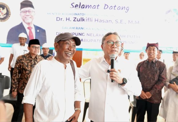Bertemu Nelayan Banyuwangi, Menko Pangan Upayakan Kepastian Harga Ikan