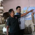 Nasabah PNM ULaMM Denpasar Sulap Limbah Kayu Pantai Jadi Kerajinan Bernilai Ekspor