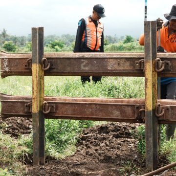 IMG-20260519-WA0007 KAI Daop 9 Jember Terus Gencarkan Penutupan Perlintasan Liar Demi Keselamatan Perjalanan KA