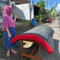 Unik! Ribuan Kasur Merah-Hitam Dijemur Massal di Desa Kemiren Banyuwangi
