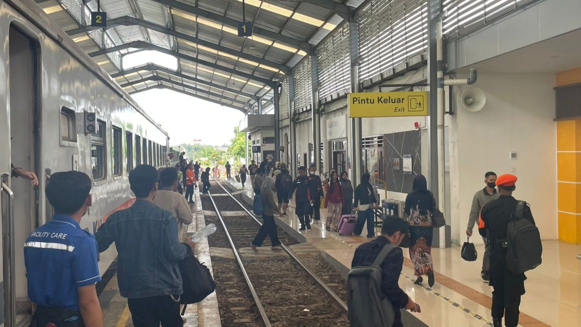 IMG-20260527-WA0006 17 ribu Penumpang Padati Stasiun di Wilayah Daop 9 Jember pada Hari Raya Idul Adha 1447 H