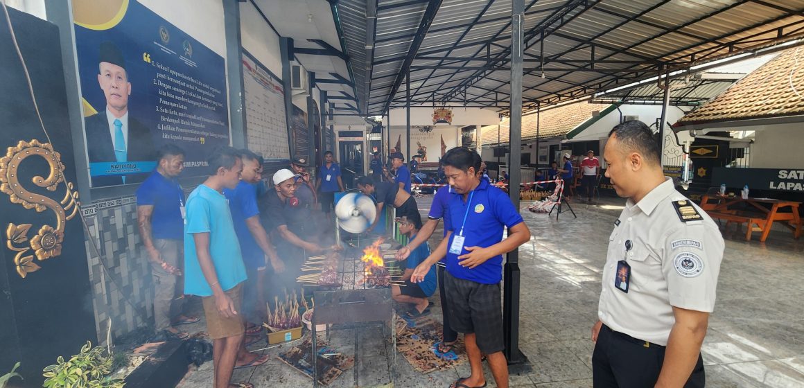 IMG-20260527-WA0015 Lapas Banyuwangi Potong 12 Hewan Qurban, Warga Binaan Akan Nyate Bareng