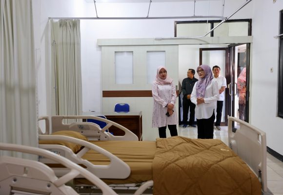 1000885067 Layanan Kemoterapi Sudah Beroperasi, Bupati Ipuk Pastikan Layanan Terbaik hingga Pendampingan Psikolog
