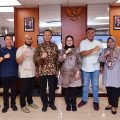 Bertemu Bupati Ipuk, Kopassus Dukung Pengembangan Budidaya Jagung di Banyuwangi