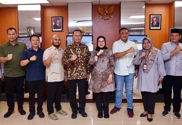 Bertemu Bupati Ipuk, Kopassus Dukung Pengembangan Budidaya Jagung di Banyuwangi