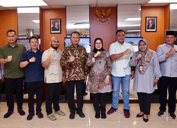 Bertemu Bupati Ipuk, Kopassus Dukung Pengembangan Budidaya Jagung di Banyuwangi