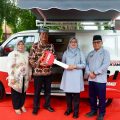 Perkuat Layanan Publik, Pemkab Terima Bantuan Mobil Pelayanan Adminduk 