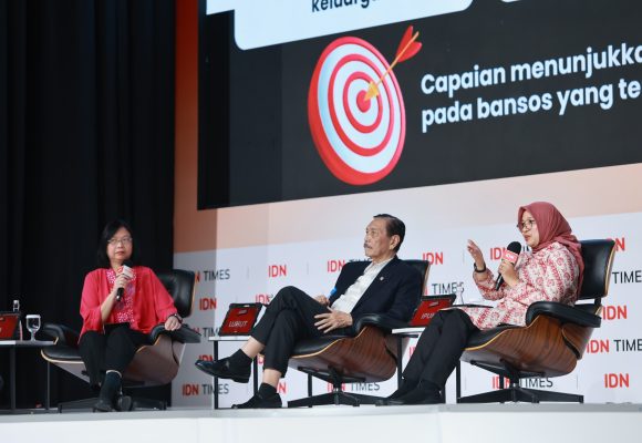 1000903706 Satu Panel Bersama Luhut di Indonesia Summit 2026, Bupati Ipuk Bicara Digitalisasi Pemerintah