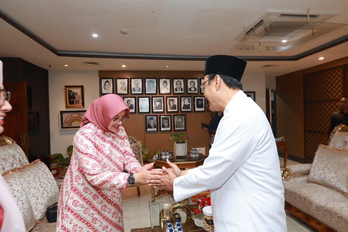 1000904031 Bertemu Mensos, Bupati Ipuk Laporkan Progres Sekolah Rakyat dan Digitalisasi Perlinsos