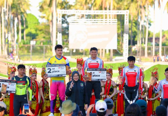 Taklukkan Juara Asia, Timnas Indonesia Kawinkan Gelar Juara Banyuwangi BMX Supercross 2026