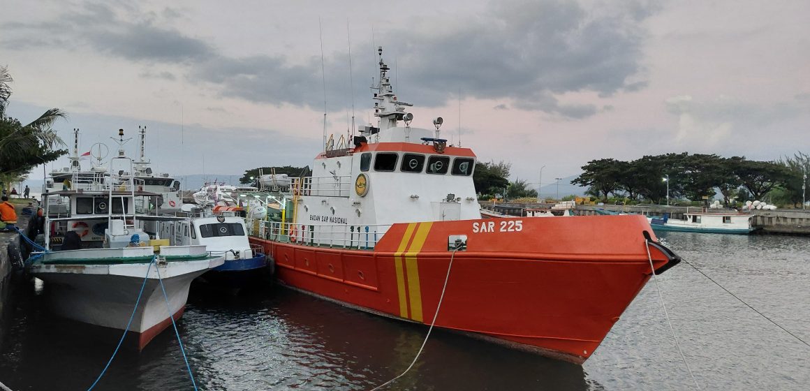 KN SAR Widura 225 Sandar di Pelabuhan Marina Boom, Siap Perkuat Operasi SAR di Wilayah Perairan Tapal Kuda