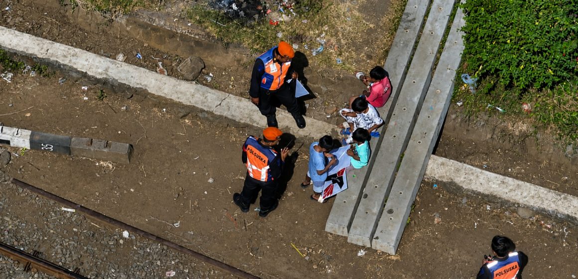 IMG-20260624-WA0006 Membahayakan Keselamatan Perjalanan KA, KAI Daop 9 Jember Luncurkan Drone Pantau Titik Rawan Pelemparan Batu Kereta Api