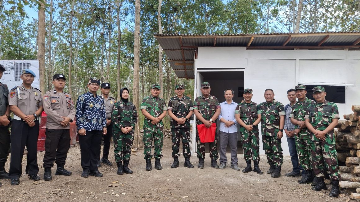 Dandim 0825/Banyuwangi Dampingi Tim Pengawas Kemhan Tinjau Pembangunan Batalyon TP di Purwoharjo