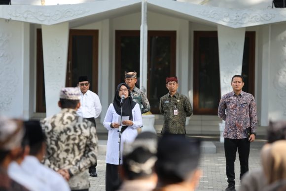 1000938091 Bupati Ipuk Minta ASN Tingkatkan Pelayanan dan Tak Boleh Ada Ego Sektoral
