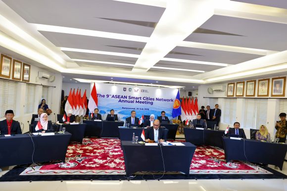 1000962017-1 Banyuwangi Tuan Rumah Konsolidasi Delegasi Indonesia dalam ASEAN Smart Cities Network