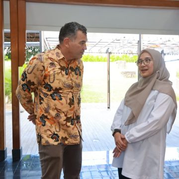 Eratkan Kerjasama, Konjen Australia Surabaya Glen Askew Kunjungi Banyuwangi