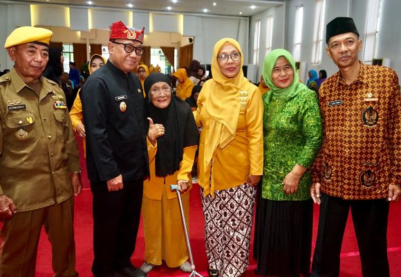 Bersama para Veteran, Banyuwangi Luncurkan Program Terpadu Tingkatkan Kualitas Hidup Lansia