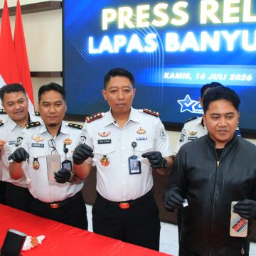 Sembunyikan Sabu didalam Alat Vitalnya, Pembesuk Lapas Banyuwangi Dibekuk Petugas