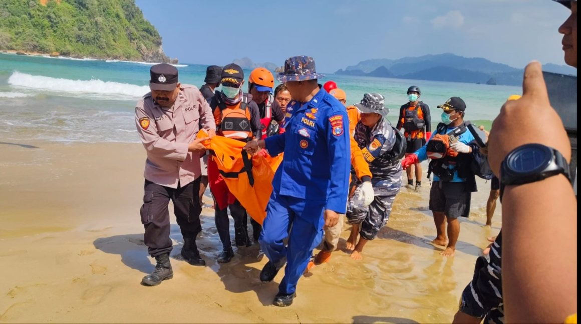 Korban Terseret Ombak di Pantai Pulau Merah Ditemukan, Operasi SAR Resmi Ditutup
