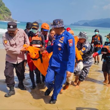 Korban Terseret Ombak di Pantai Pulau Merah Ditemukan, Operasi SAR Resmi Ditutup