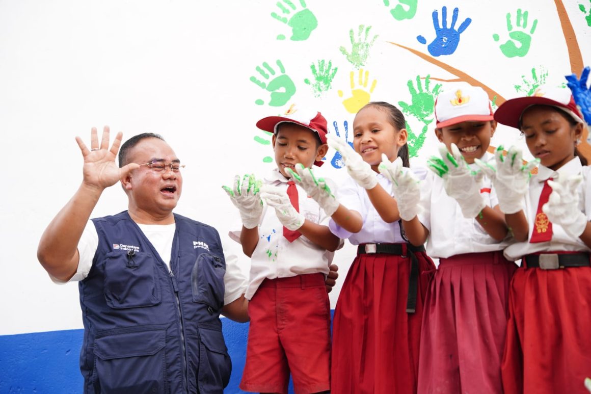 Wujudkan Kasih Sayang di Hari Anak Nasional 2026, PNM Peduli Revitalisasi SD Inpres di Wae Moto