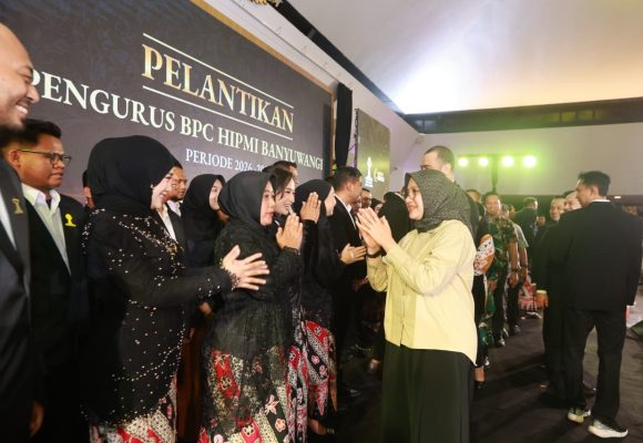 Bupati Ipuk Dorong HIPMI Banyuwangi Jadi Lokomotif Perekonomian Daerah