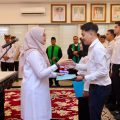 3 Dokter Spesialis dan 17 Nakes Terima SK PNS, Perkuat Pelayanan Kesehatan Banyuwangi