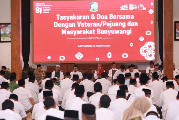 1001010850 Gelar Tasyakuran Hari Kemerdekaan, Bupati Ipuk Ajak Elemen Masyarakat Doakan Pahlawan dan Gotong Royong Majukan Banyuwangi
