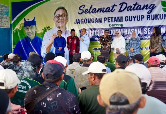 1001018665 Jagongan Bareng Petani Banyuwangi, Menko Pangan Janji Kawal Pembenahan Infrastruktur Pertanian